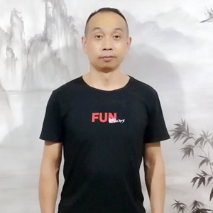 东莞装修工长李志雄