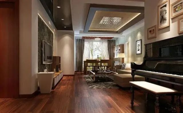 沈阳客厅翻新改造是铺地板还是瓷砖？