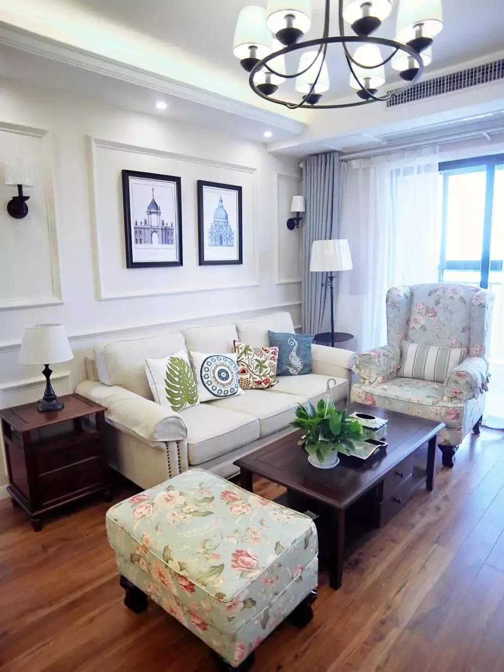 想要美式风的客厅，沙发选择很关键，这几款参考一下