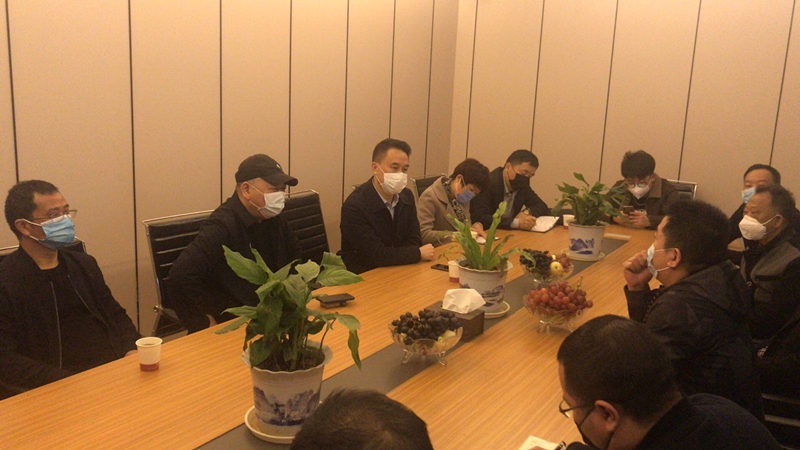市、区委领导走访调研万美装饰，了解复工复产情况。