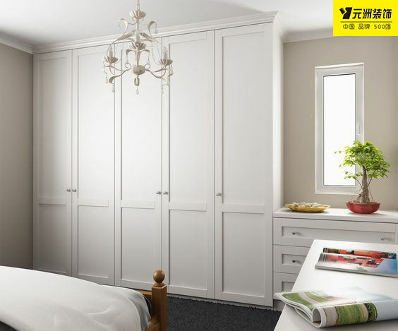 【家装课堂】入墙式衣柜，既能节省空间，又能让卧室变得更美观！