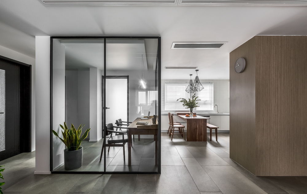 145m²中央华城