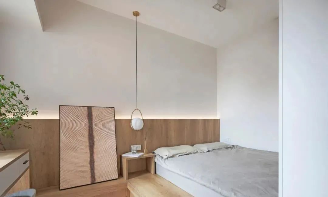 簡約原木風格新房裝修，臥室榻榻米簡單舒服