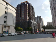 濠南君邑
