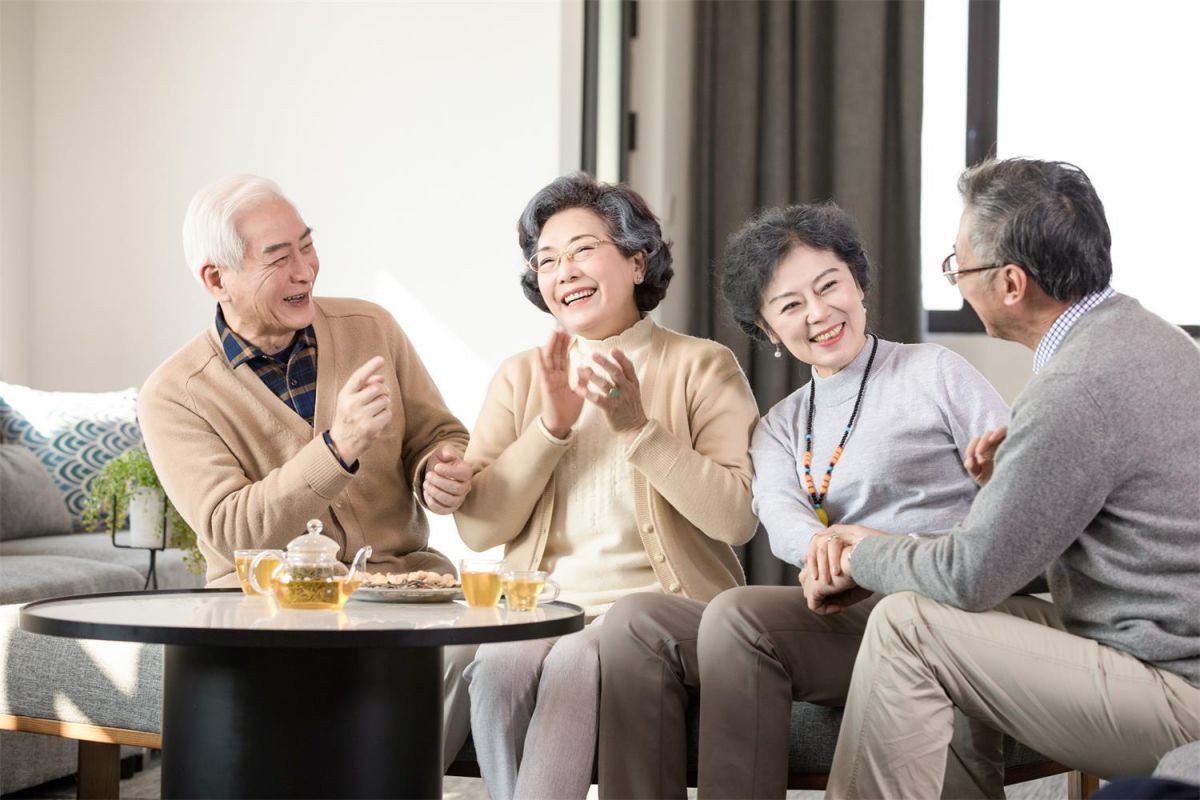 孩子叫,椅子拖,花洒淋,声声入耳,谁能赐我一个好邻居! 孩子叫,椅子拖,花洒淋,声声入耳,谁能赐我一个好邻居!