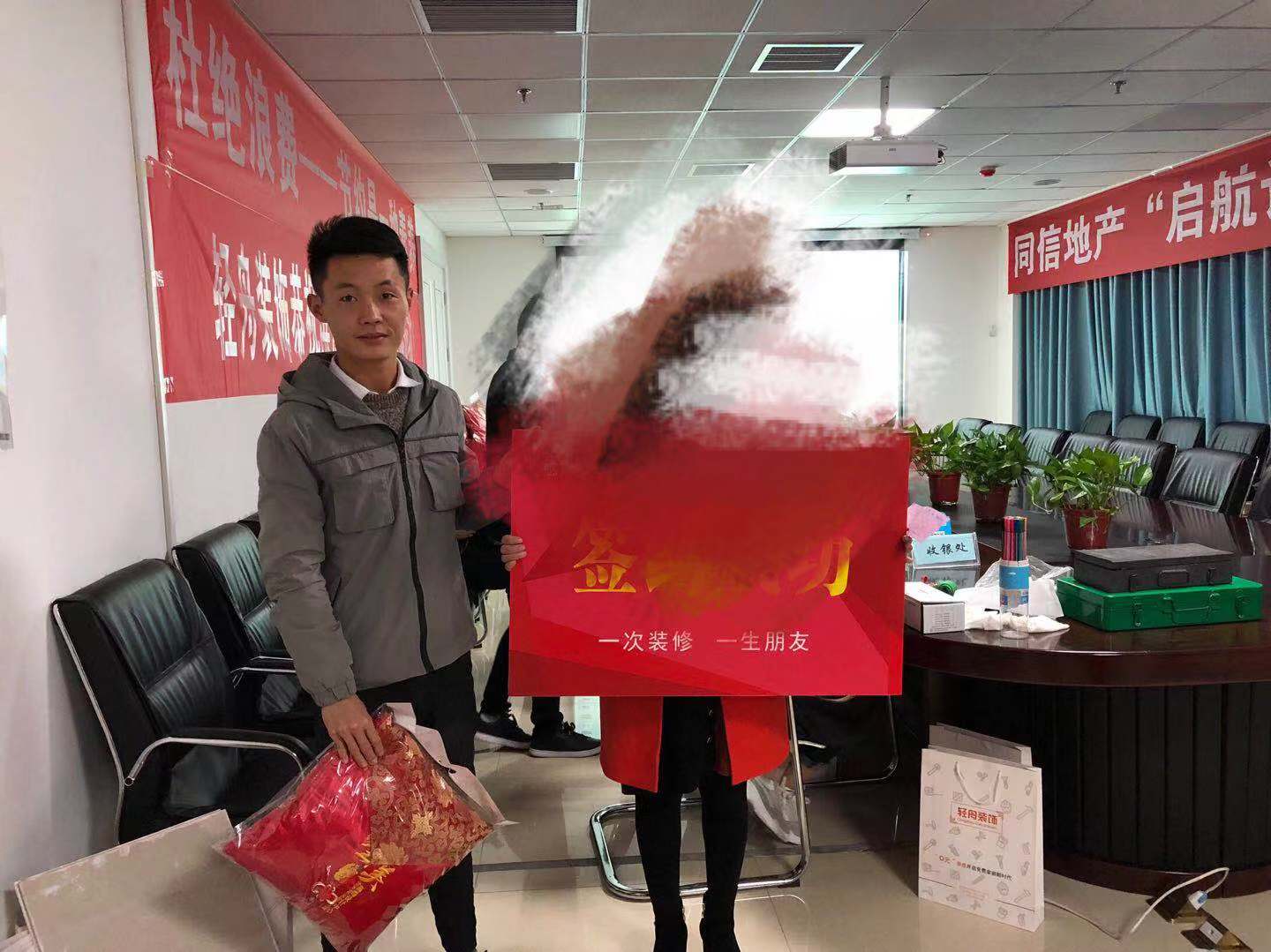 轻舟装饰走进滨江壹号:一场责任与知识并存的家装知识大讲堂 轻舟装饰走进滨江壹号:一场责任与知识并存的家装知识大讲堂