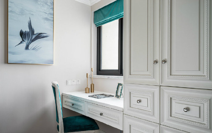 西安装修案例120平轻奢美式三居室 ​​​​出跳的孔雀蓝。 ​​​​
