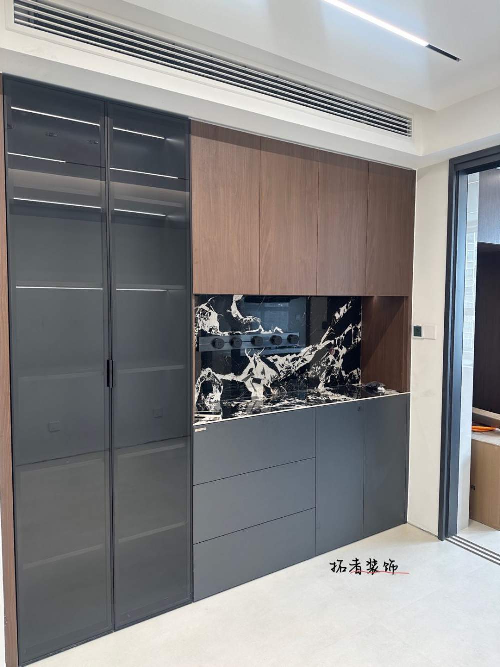 棗莊正信薈萃意式極簡工地完工案例，意式極簡，是藏在細節(jié)里的優(yōu)雅
