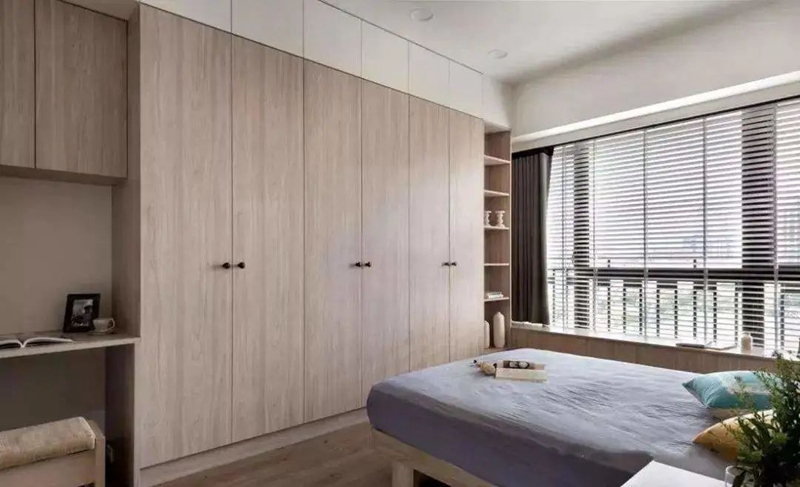 衣柜位置选对了，不仅节省空间，还能提升卧室颜值~
